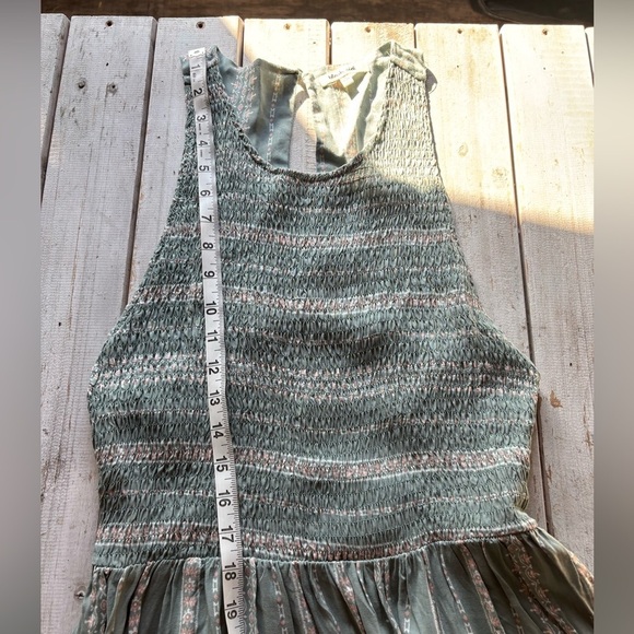 Bleuh Ciel | Smocked Floral Racerback Midi Dress | Size L - Picture 5 of 13